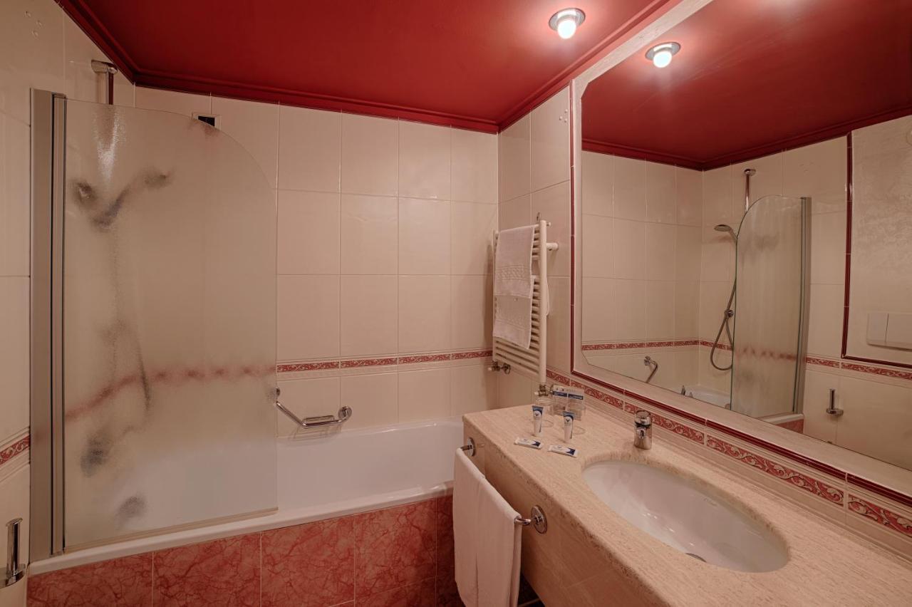 Camera Premium con Vista Lago e Accesso Spa